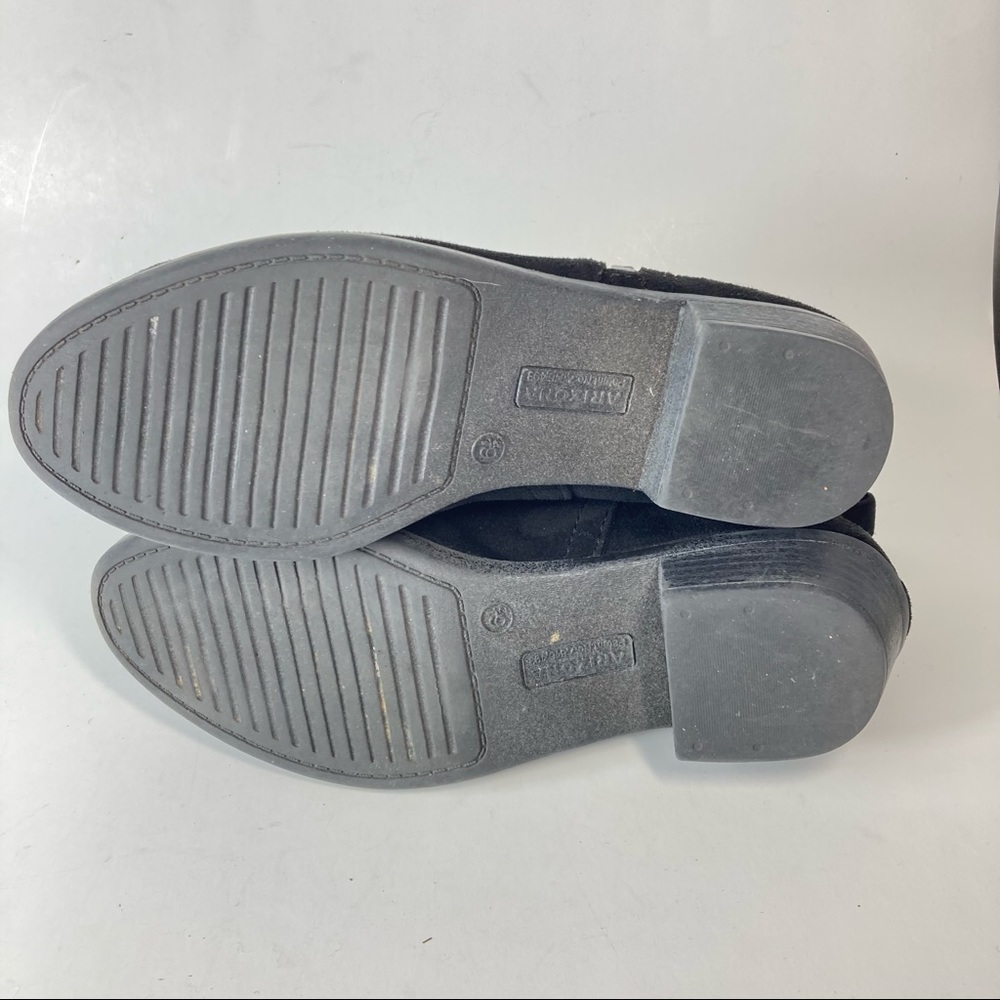 4/$25 Arizona Suede Black Zip Booties Size 6.5 - Picture 8 of 9